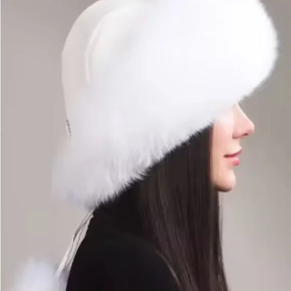 Mink and fox fur collar cape and fur hat set - Picture 9 of 13